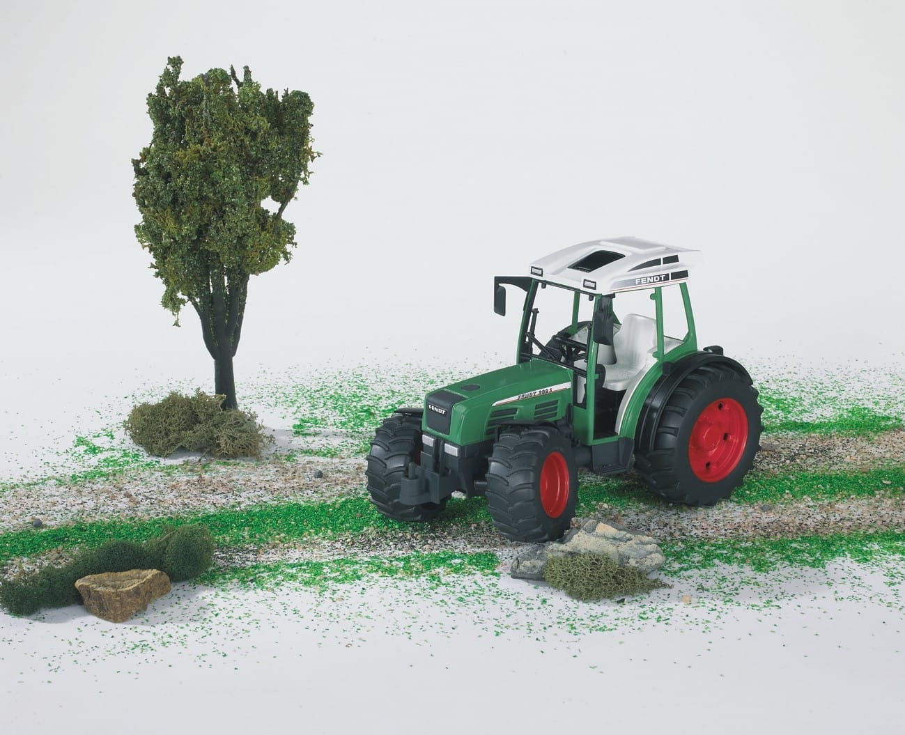 Traktor Fendt Farmer 209 S - 02100 - BRUDER 3 Traktor Fendt Farmer 209 S - 02100 - BRUDER