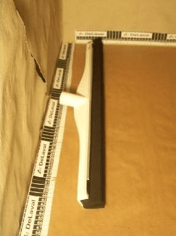 Zgarniacz gnojowicy 60 cm (biała rączka) - 92060111 - DeLaval 1 Zgarniacz gnojowicy 60 cm (biała rączka) - 92060111 - DeLaval