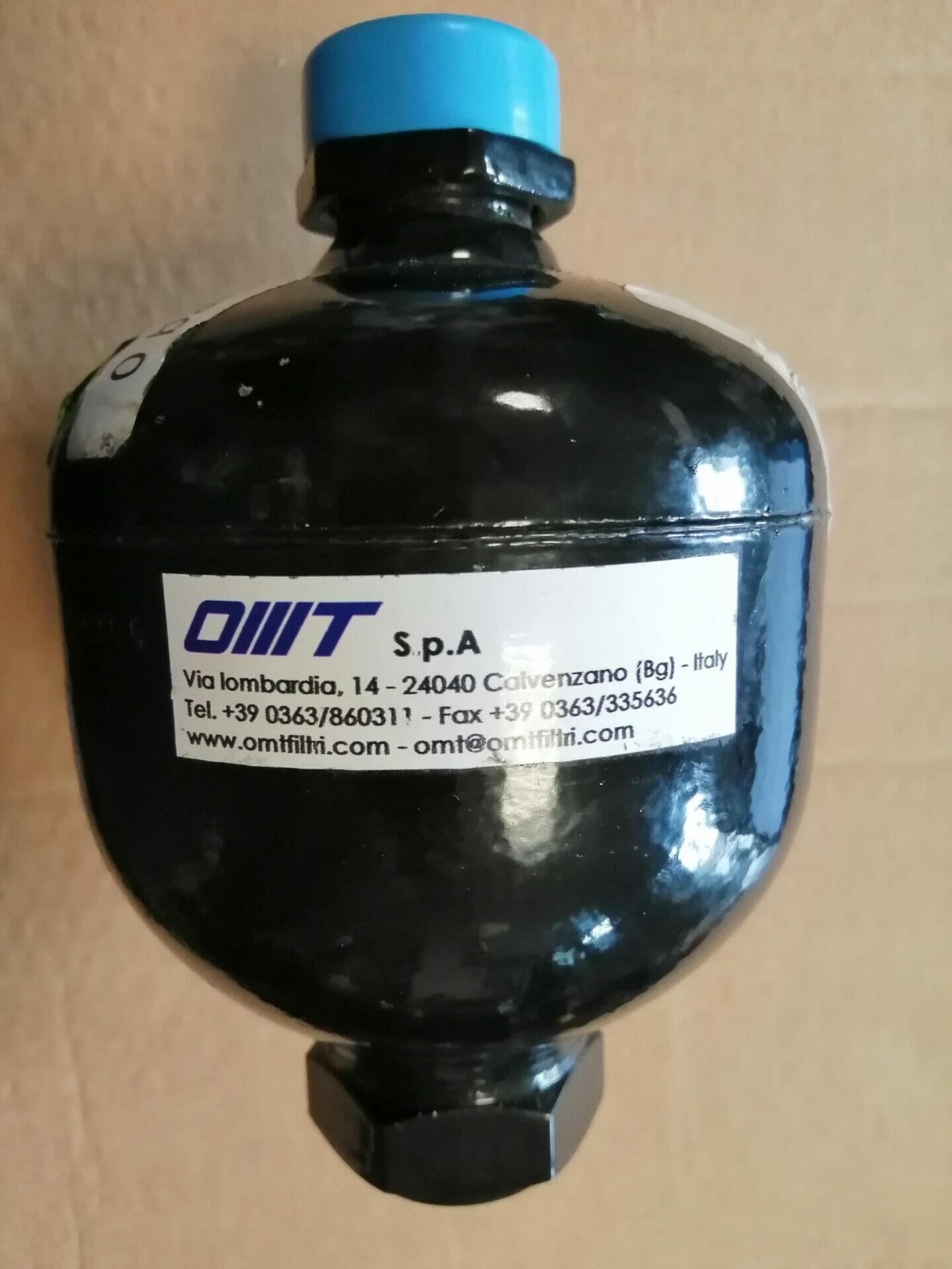 HYDROAKUMULATOR - GRUSZKA - 0.5 litra 210 bar - FOX IT 1 HYDROAKUMULATOR - GRUSZKA - 0.5 litra 210 bar - FOX IT