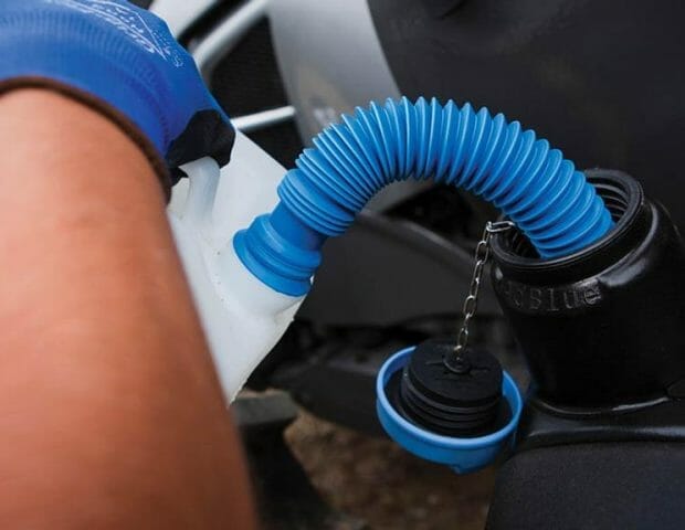 AdBlue - Co to jest? Do czego służy? Jak przechowywać? 44 AdBlue - Co to jest? Do czego służy? Jak przechowywać? 28