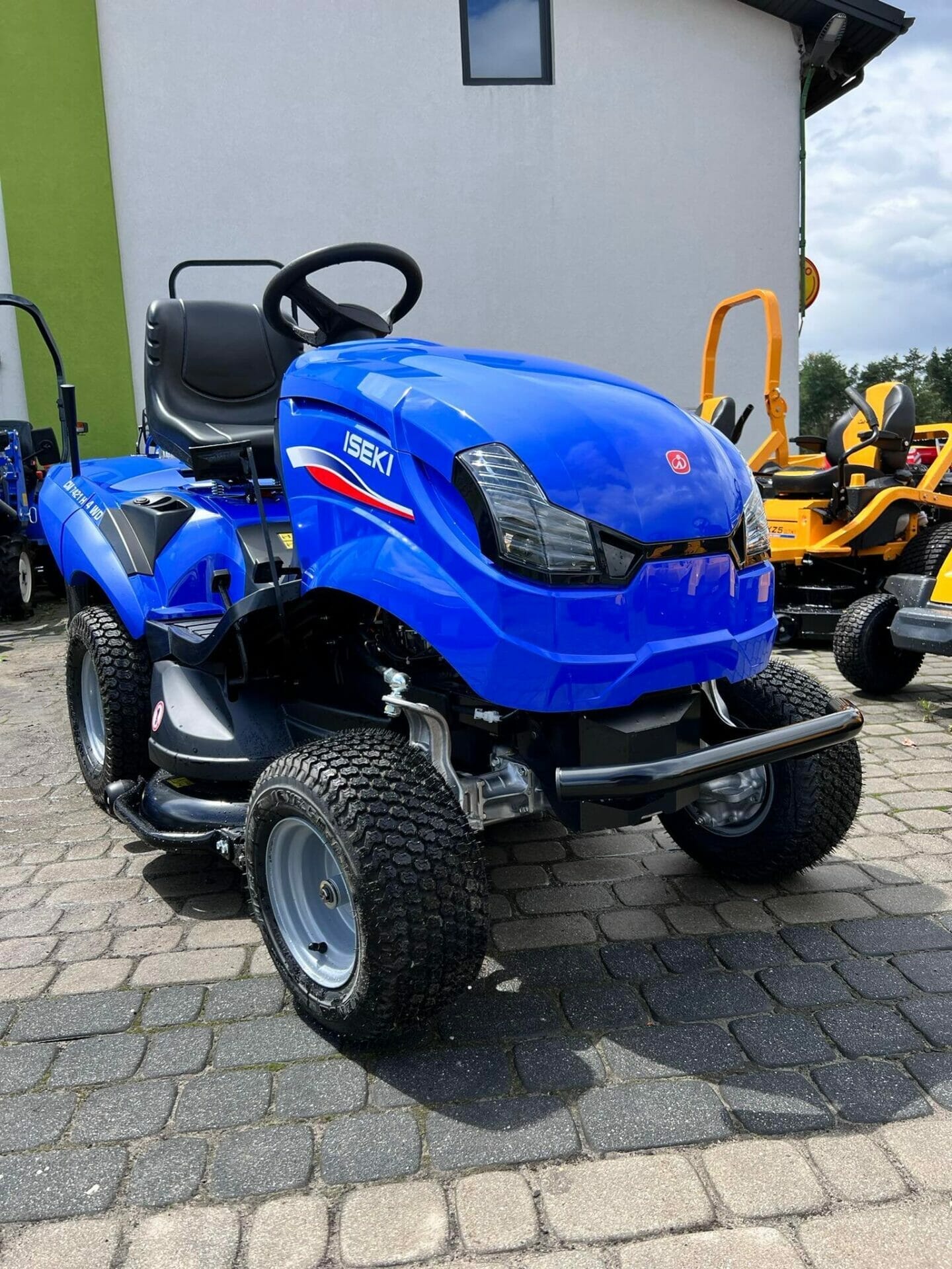 Kosiarka samojezdna - Traktorek - CM 7421 - ISEKI 2 Kosiarka samojezdna - Traktorek - CM 7421 - ISEKI