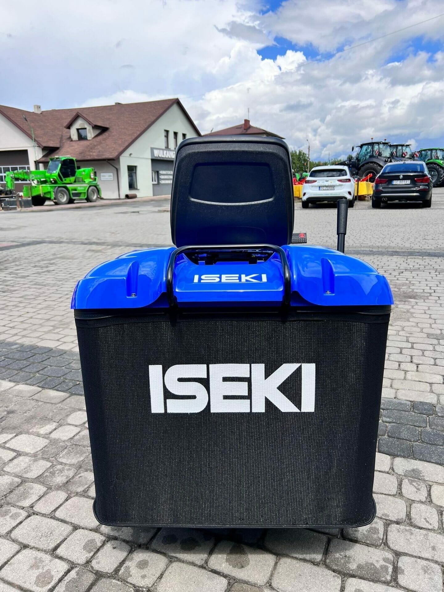 Kosiarka samojezdna - Traktorek - CM7322 - ISEKI 13 Kosiarka samojezdna - Traktorek - CM7322 - ISEKI