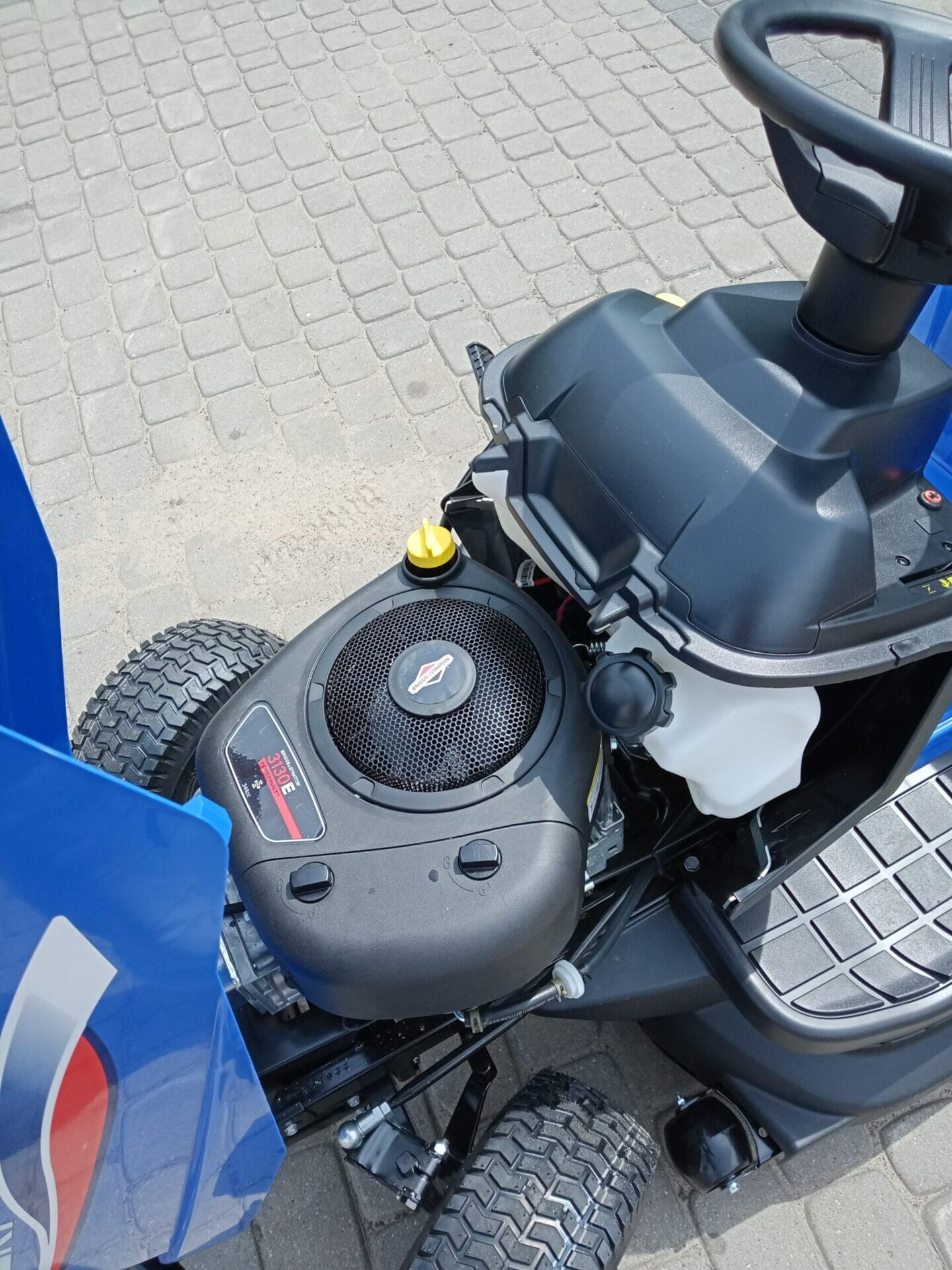 Kosiarka samojezdna - Traktorek - CM7014H PRO2 - ISEKI 6 Kosiarka samojezdna - Traktorek - CM7014H PRO2 - ISEKI