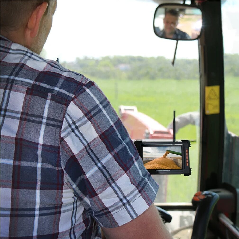 Kamera do maszyn rolniczych - Bezprzewodowy zestaw - MachineCam Mobility HD - 1096 - LUDAFARM 6 Kamera do maszyn rolniczych - Bezprzewodowy zestaw - MachineCam Mobility HD - 1096 - LUDAFARM