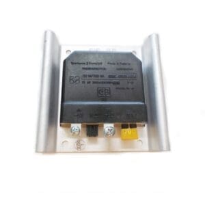 REGULATOR NAPIĘCIA Z BEZPIECZNIKIEM - BELARUS